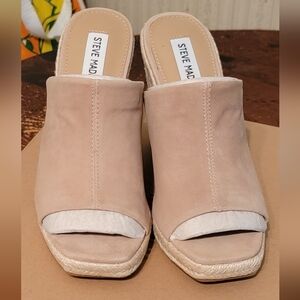 Steve Madden Women's Urge Wedge Sandal in Tan Suede - Size 7.5